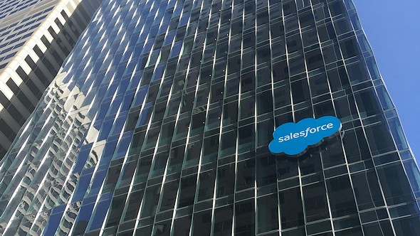 Salesforce showt intelligent serviceplatform